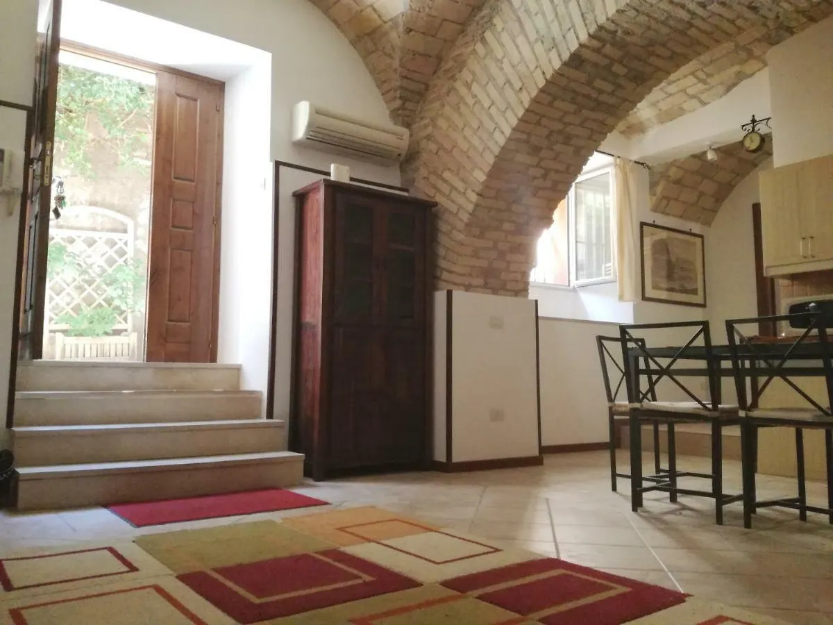 Colosseo Home - 29061 Ρώμη 0*,  Ιταλία